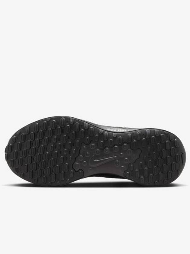 Revolution 7 Low Top Sneakers Black - NIKE - BALAAN 3