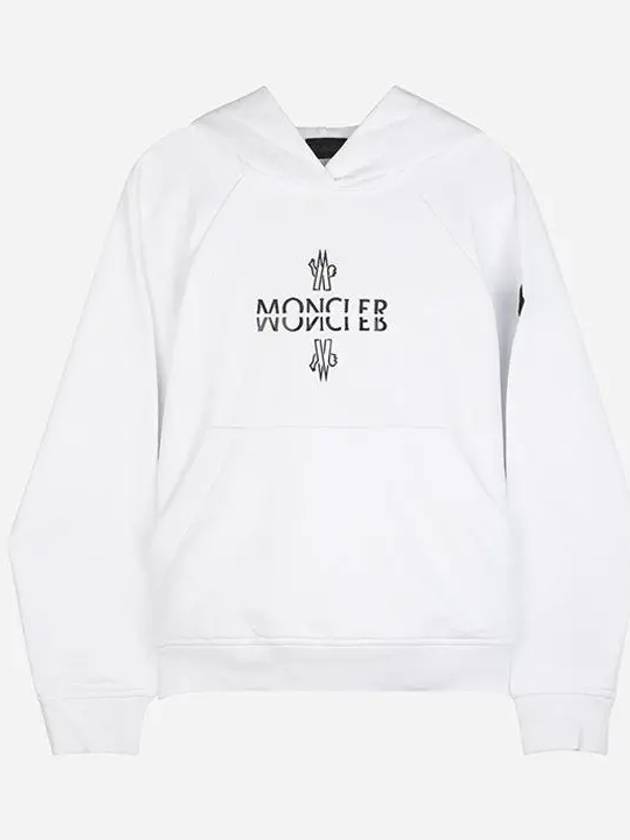 24SS 8G00008 809KR 001 Women’s Logo Cotton Hooded Sweatshirt White 997397 - MONCLER - BALAAN 1