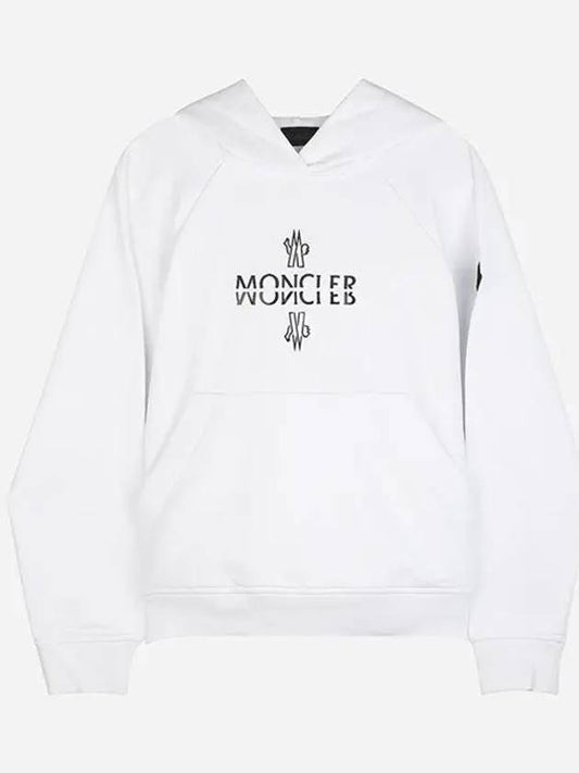 24SS 8G00008 809KR 001 Women’s Logo Cotton Hooded Sweatshirt White 997395 - MONCLER - BALAAN 1