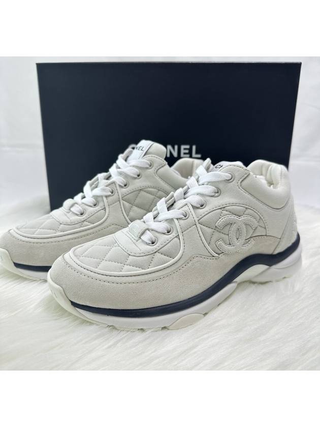 CC Logo Fabric Suede Low-Top Sneakers Light Grey - CHANEL - BALAAN 2