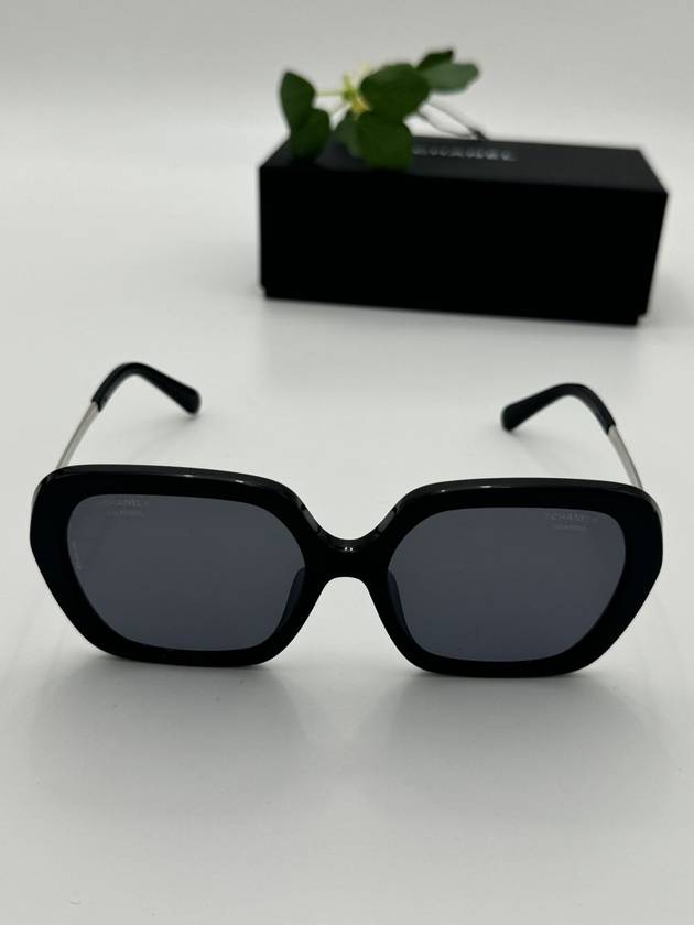 Charming Heart Sunglasses Square Asian Fit Black A71591 - CHANEL - BALAAN 3