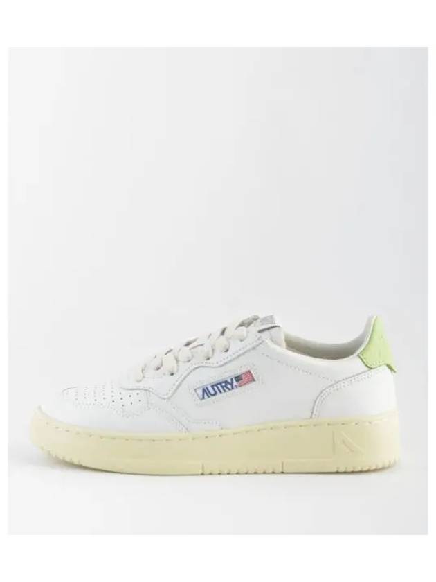 Medalist Green Tab Low Top Sneakers White - AUTRY - BALAAN 2