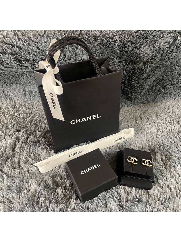 Strass CC logo earrings - CHANEL - BALAAN 4