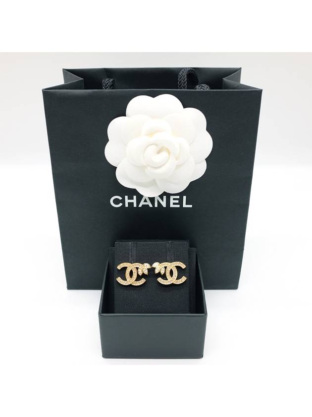 CC logo leaf earrings gold - CHANEL - BALAAN 5