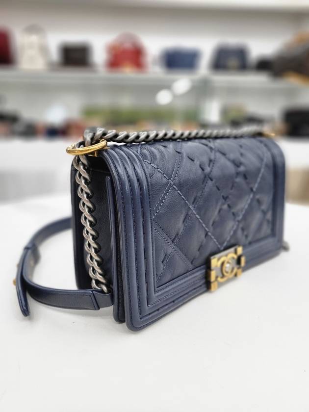 Boy Bag Vintage Navy Small Shoulder A92881 - CHANEL - BALAAN 5