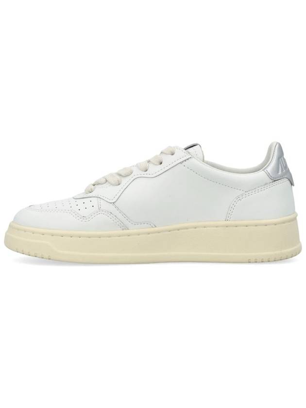 Autry Medalist Low Woman Sneakers - AUTRY - BALAAN 3