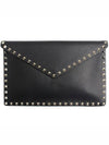 Envelope Rockstud Clutch Bag Black - VALENTINO - BALAAN 3