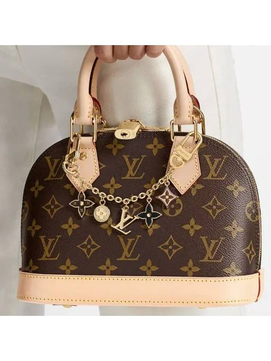 Spring Street Chain Bag Charm Key Holder Gold - LOUIS VUITTON - BALAAN 2