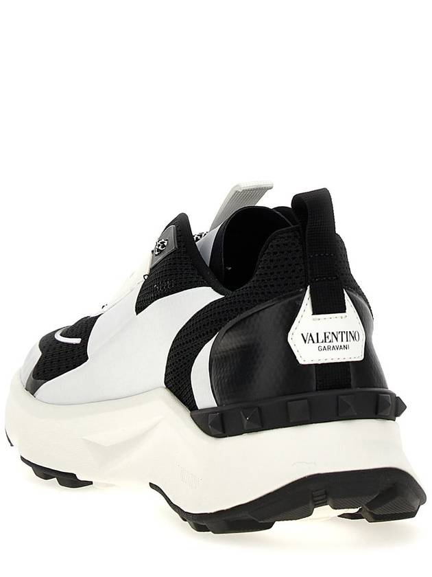 Valentino Garavani Valentino Garavani 'True Act' Sneakers - VALENTINO - BALAAN 3