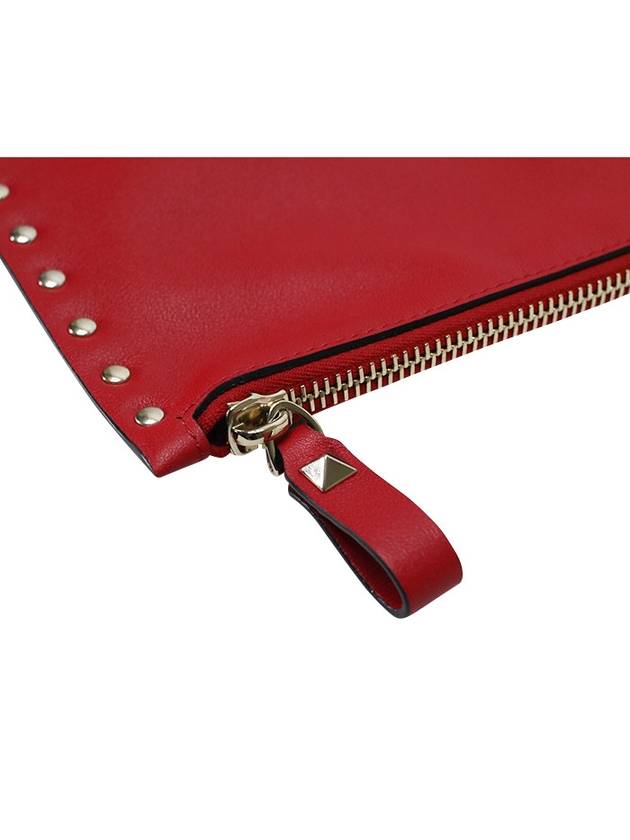 Rockstud Leather Clutch Bag Red - VALENTINO - BALAAN 5