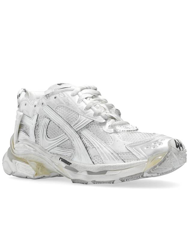 Worn Out Effect Runner Low Top Sneakers White - BALENCIAGA - BALAAN 5