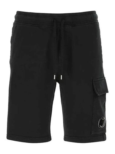 Men's Light Fleece Lens Wappen Cargo Shorts Black - CP COMPANY - BALAAN 1