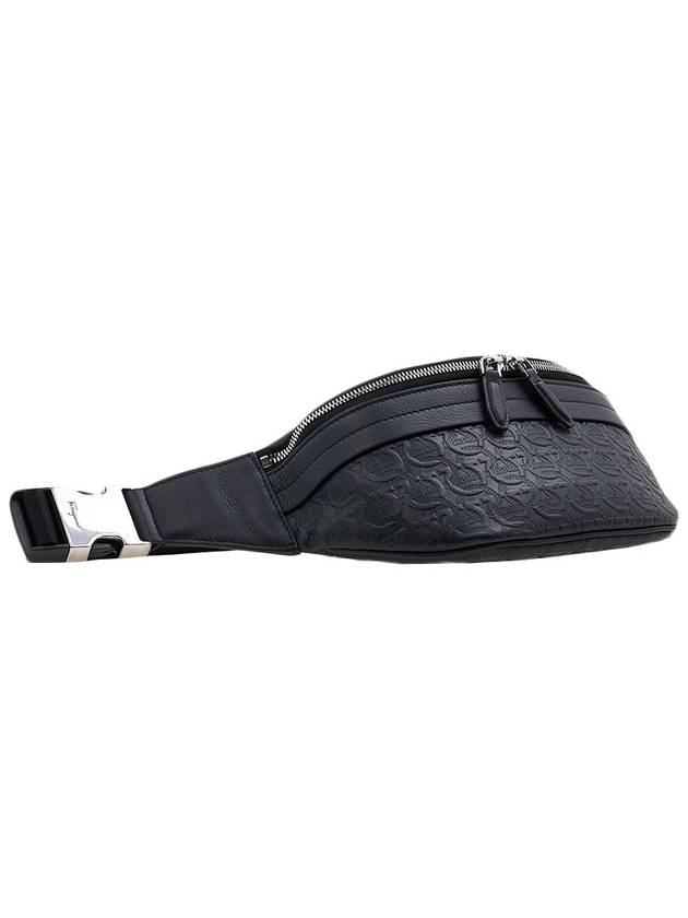 Gancini Waist Belt Bag Black - SALVATORE FERRAGAMO - BALAAN 6