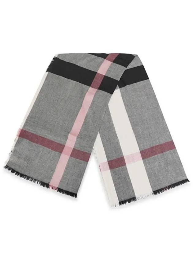 Mega Check Scarf Grey - BURBERRY - BALAAN 9