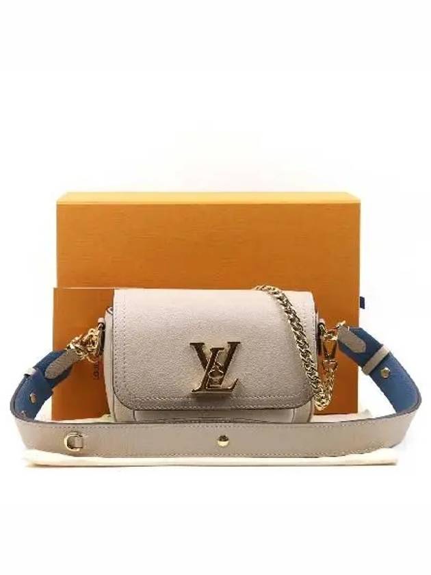 M58554 Gray color Lock Me Tender shoulder bag and cross - LOUIS VUITTON - BALAAN 1