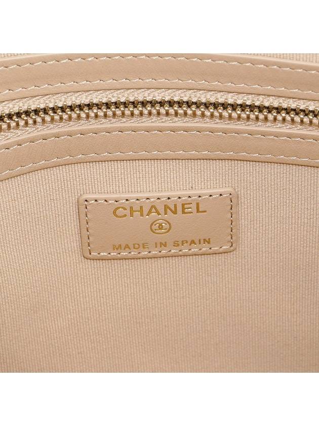 Women s Caviar Classic Clutch Medium - CHANEL - BALAAN 16