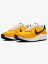 Waffle Nav Low Top Sneakers University Gold - NIKE - BALAAN 2