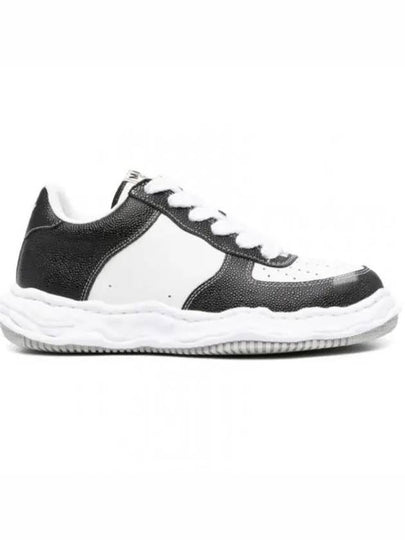 Wayne OG Sole Emboss Leather Low Top Sneakers Black White - MIHARA YASUHIRO - BALAAN 2