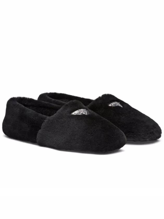 Triangle Logo Sabot Rampel Fur Slip-Ons Black - PRADA - BALAAN 1