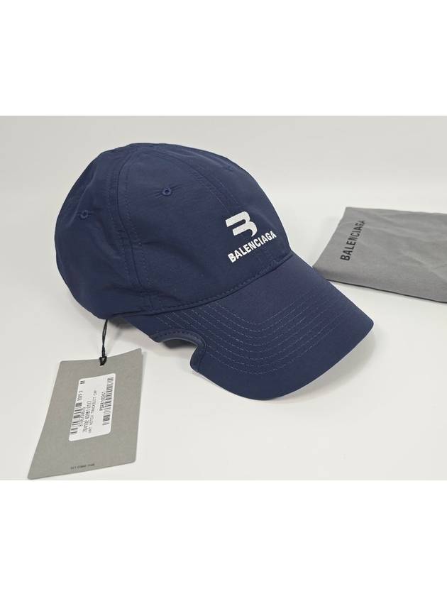 hat M - BALENCIAGA - BALAAN 1