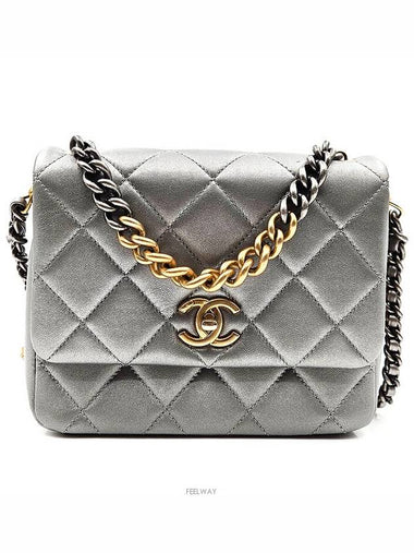 metal chain flap bag - CHANEL - BALAAN 1