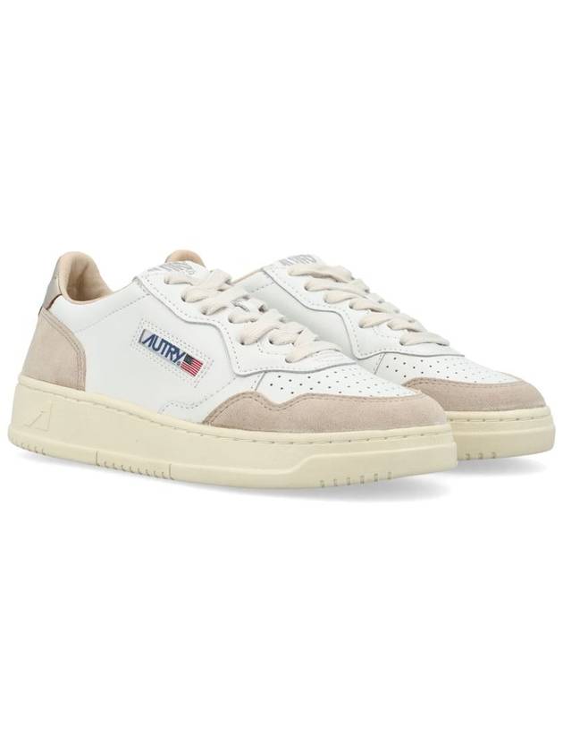 Autry Medalist Low Woman Sneakers - AUTRY - BALAAN 2