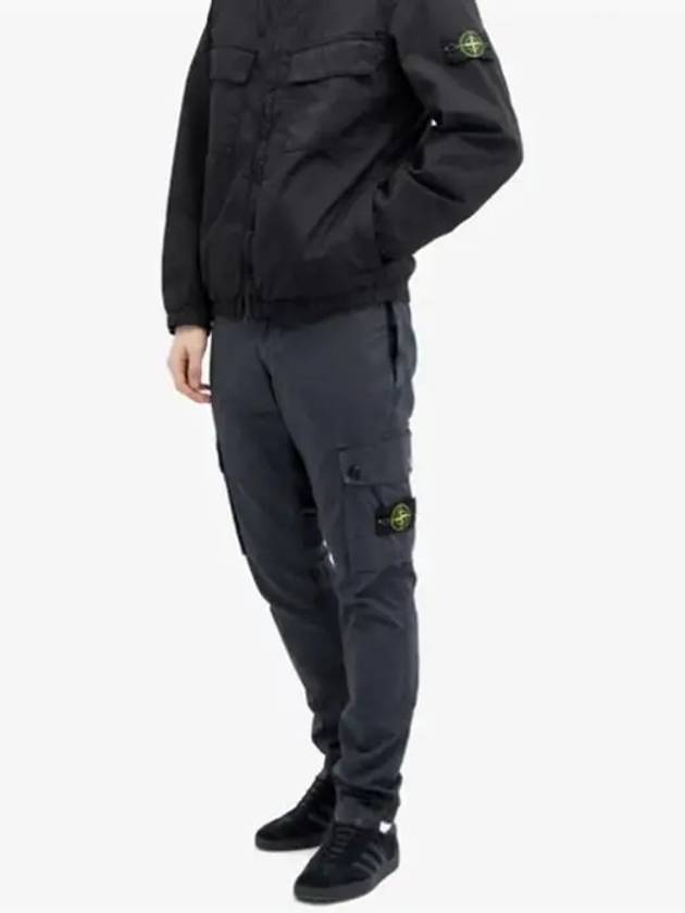 Wappen Patch Old Treatment Slim Fit Cargo Straight Pants Charcoal - STONE ISLAND - BALAAN 7