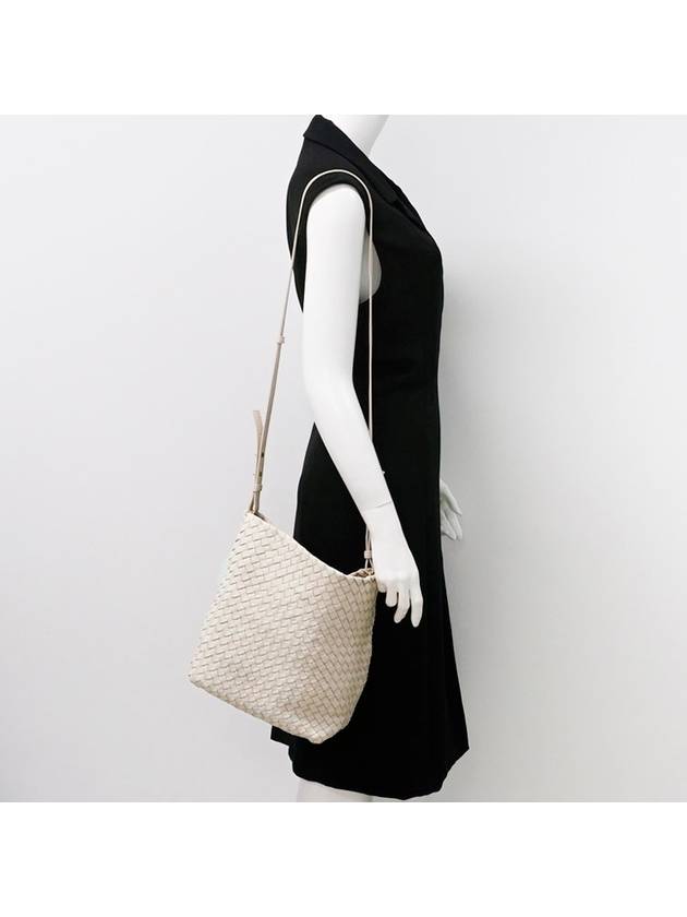 Women s Intrecciato Bucket Bag - BOTTEGA VENETA - BALAAN 2