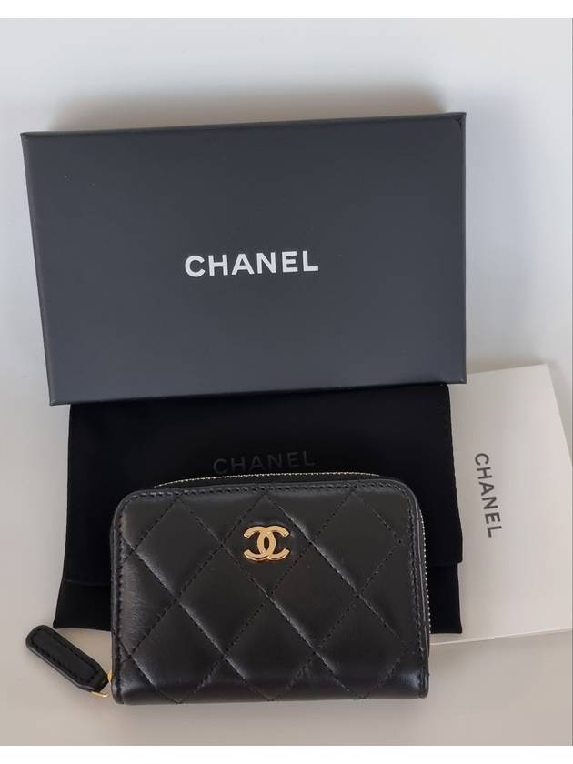 CC Logo Zip Around Leather Card Wallet Black - CHANEL - BALAAN 5