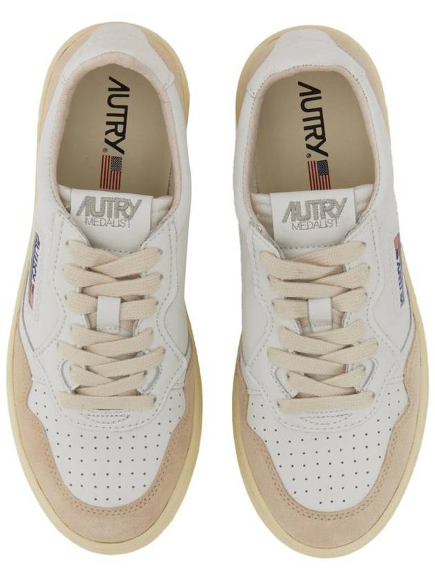 Medalist Goatskin Low Top Sneakers White - AUTRY - BALAAN 7