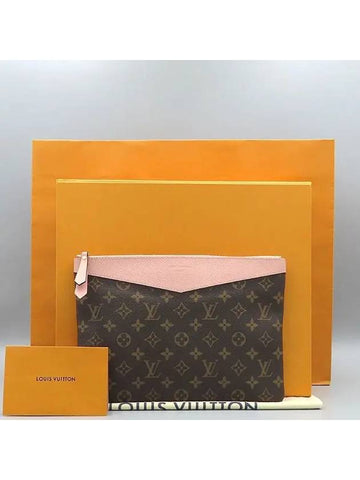 M62942 Monogram Canvas Daily Pouch and Clutch - LOUIS VUITTON - BALAAN 1