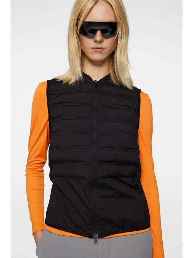 Women s Juliana Pro Pack Golf Vest Black AWOW10940 9999 - J.LINDEBERG - BALAAN 3