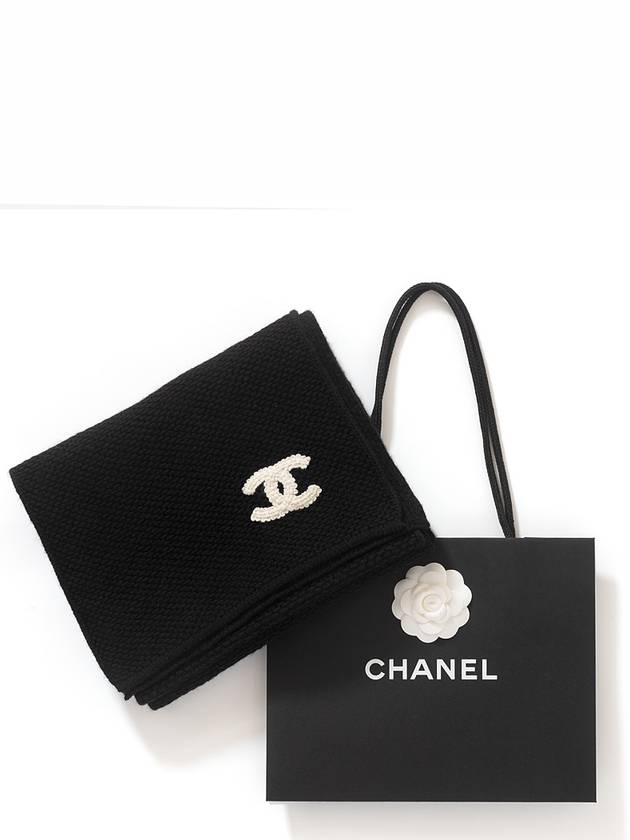 Women s Cashmere CC Logo Muffler Black AAA397B1780694305 - CHANEL - BALAAN 5