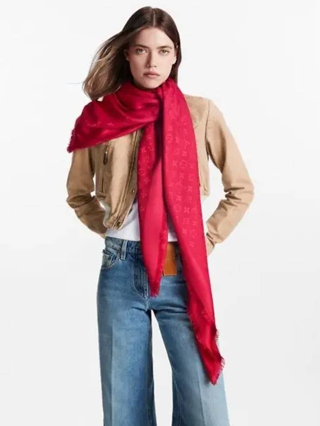 Monogram Classic Shawl Red M76635 - LOUIS VUITTON - BALAAN 2