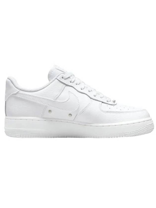 Air Force 1 07 SE Pearl Low Top Sneakers White - NIKE - BALAAN 1