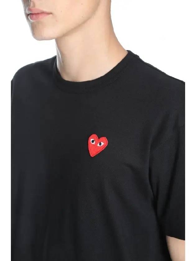 Play Red Heart Waffen Short Sleeve T-Shirt Black P1 T108 1 - COMME DES GARCONS PLAY - BALAAN 3