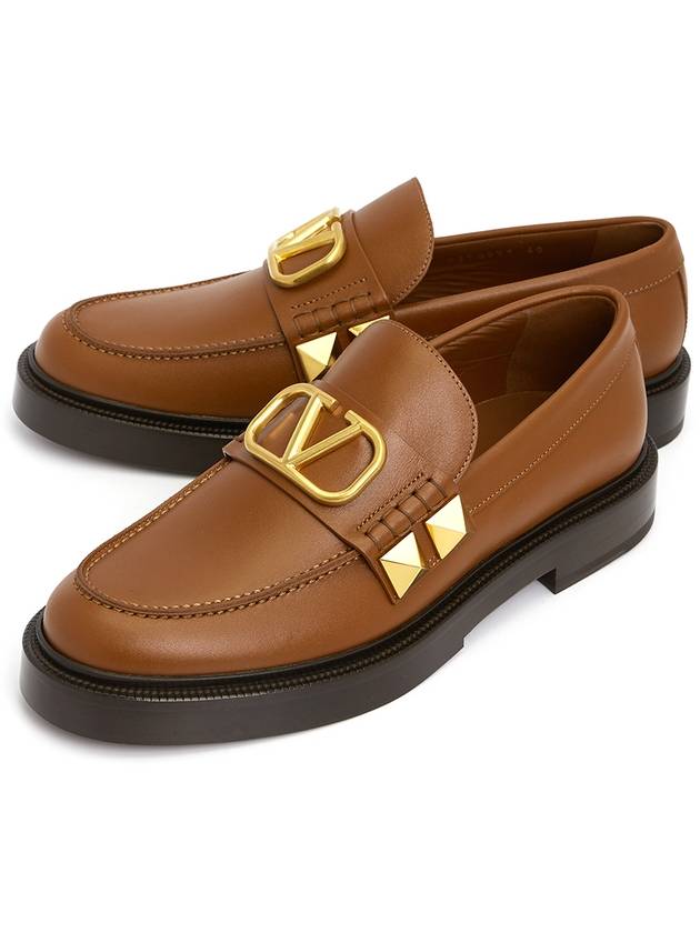 Calfskin Studded Sign Loafer Brown - VALENTINO - BALAAN.