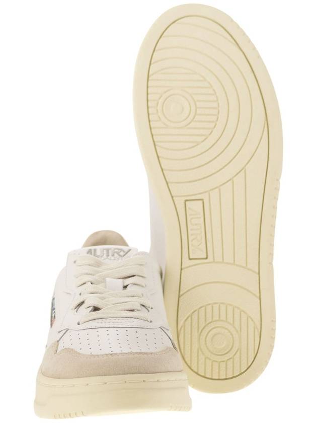 MEDALIST LOW - Leather and Suede Sneakers - AUTRY - BALAAN 5