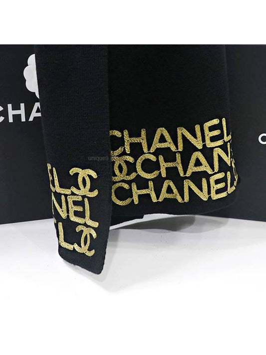 Gold embroidery CC logo scarf black - CHANEL - BALAAN 1