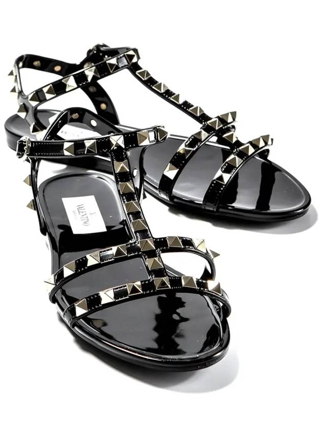 Rockstud Flat Sandals Black - VALENTINO - BALAAN 4