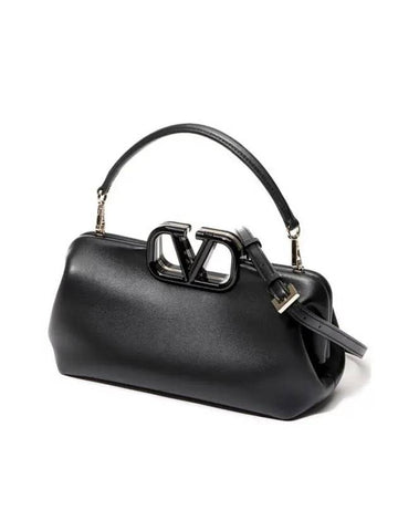 V Logo Plaque Detail Leather Tote Bag Black - VALENTINO - BALAAN 1