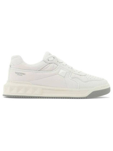 One Stud Low Top Sneakers White - VALENTINO - BALAAN 1