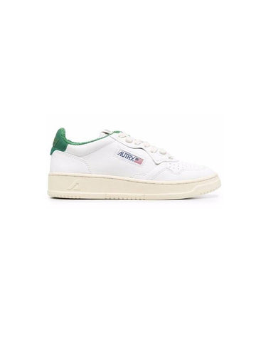 Women's Medalist Goat Green Tab Low Top Sneakers White - AUTRY - BALAAN 1