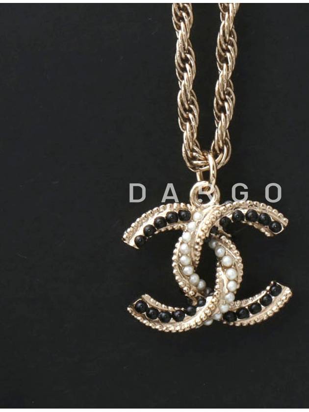 Dargo Necklace No 3991 - CHANEL - BALAAN 1