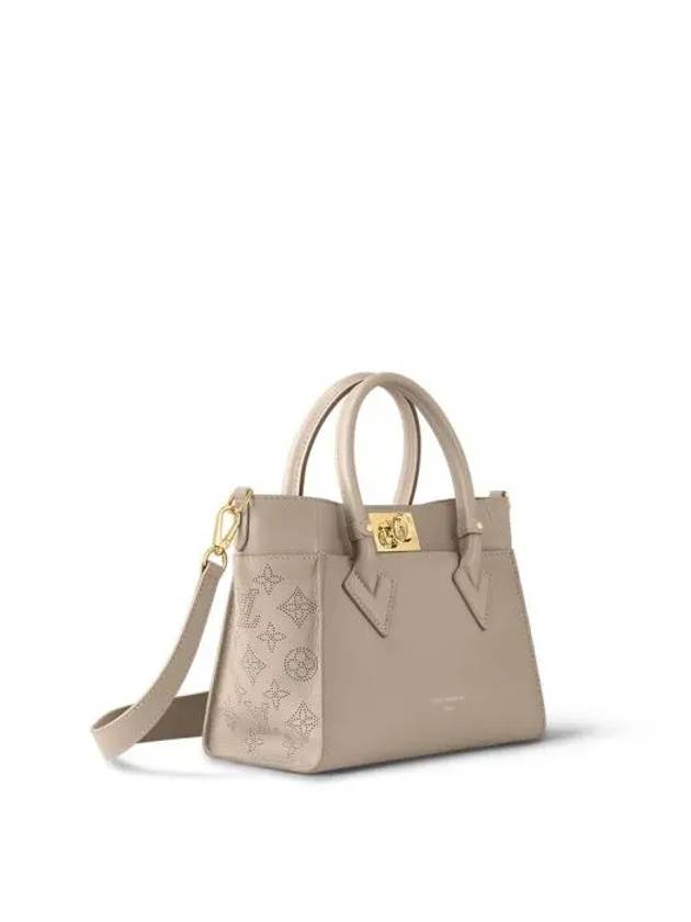 On My Side PM Tote Bag Grey - LOUIS VUITTON - BALAAN 4