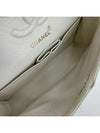 Lambskin classic medium shoulder bag - CHANEL - BALAAN 9