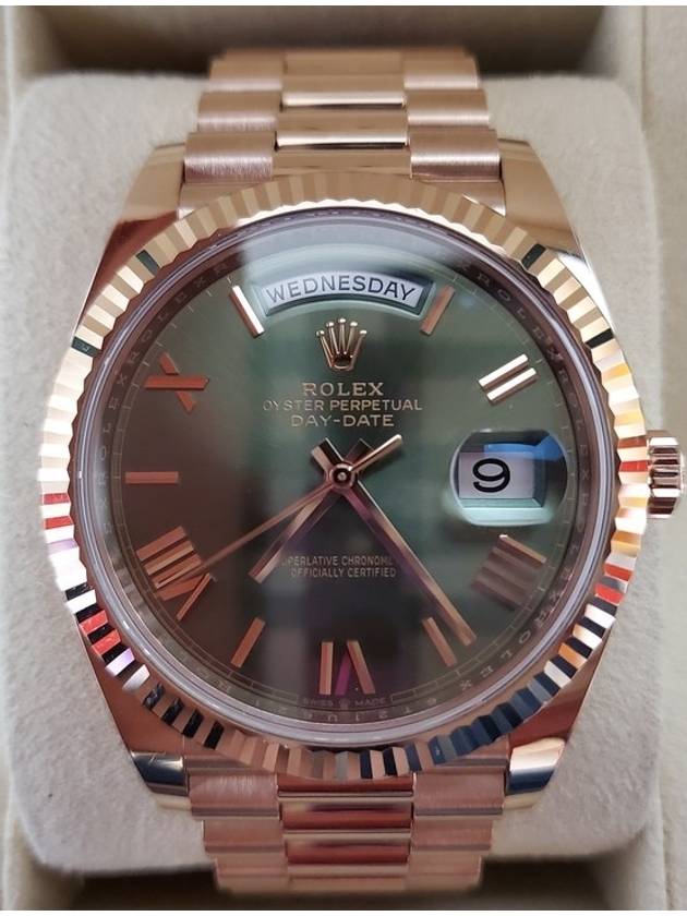 Rolex Day Date Rose Gold Olive Green 21 Years - ROLEX - BALAAN 3