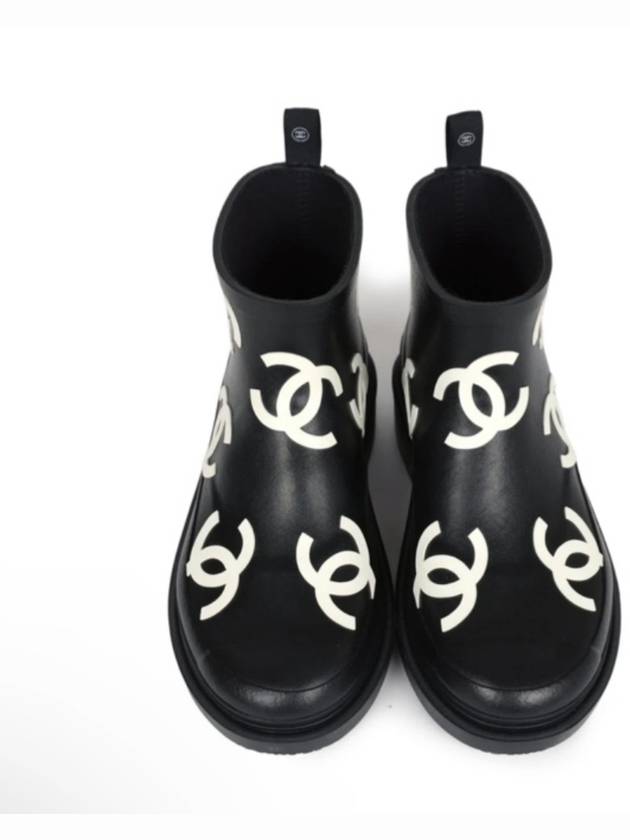 Logo Ankle Short Rain Boots Cowchalk Black - CHANEL - BALAAN 7