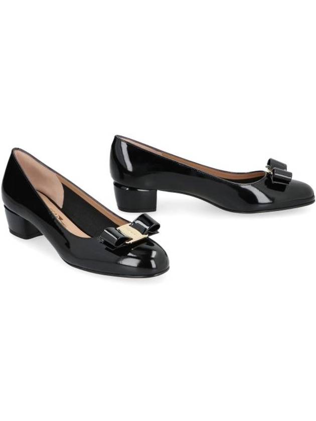 Vara Bow Patent Pumps Black - SALVATORE FERRAGAMO - BALAAN 4