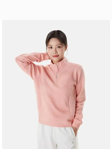 Women s Shirring Emboss Half Zip Up Sweatshirt Coral SP322UAN89 - DESCENTE - BALAAN 1